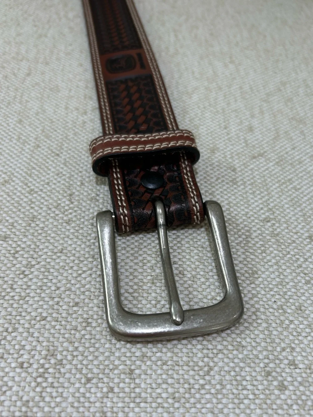 John Deere Men’s Brown Embossed Leather Belt Silver Buckle Size 38-40 Western
